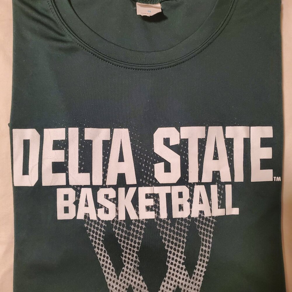 Delta State University Basketball Green Dri-Fit Short Sleeve T-shirt Mens Medium